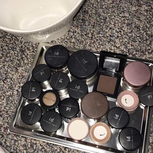 Assortment of Bare Minerals makeup